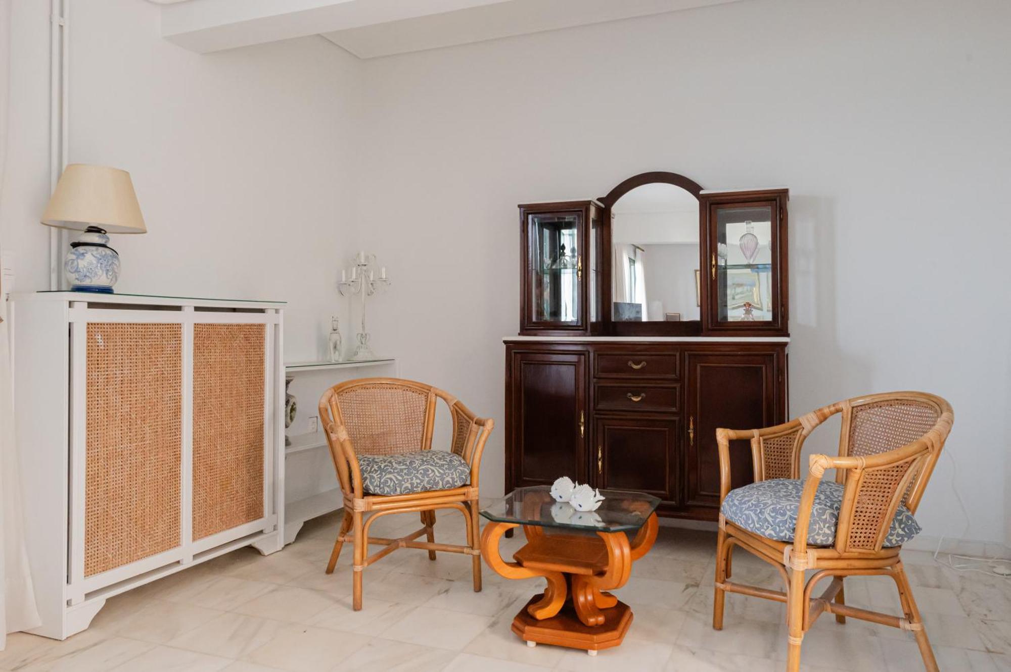 בית נופש Beachfront Oasis